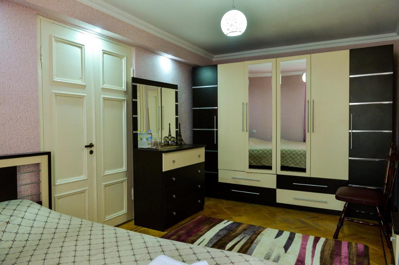 Gold Guest House 쿠타이시 외부 사진