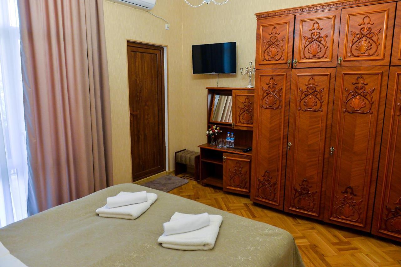 Gold Guest House 쿠타이시 외부 사진