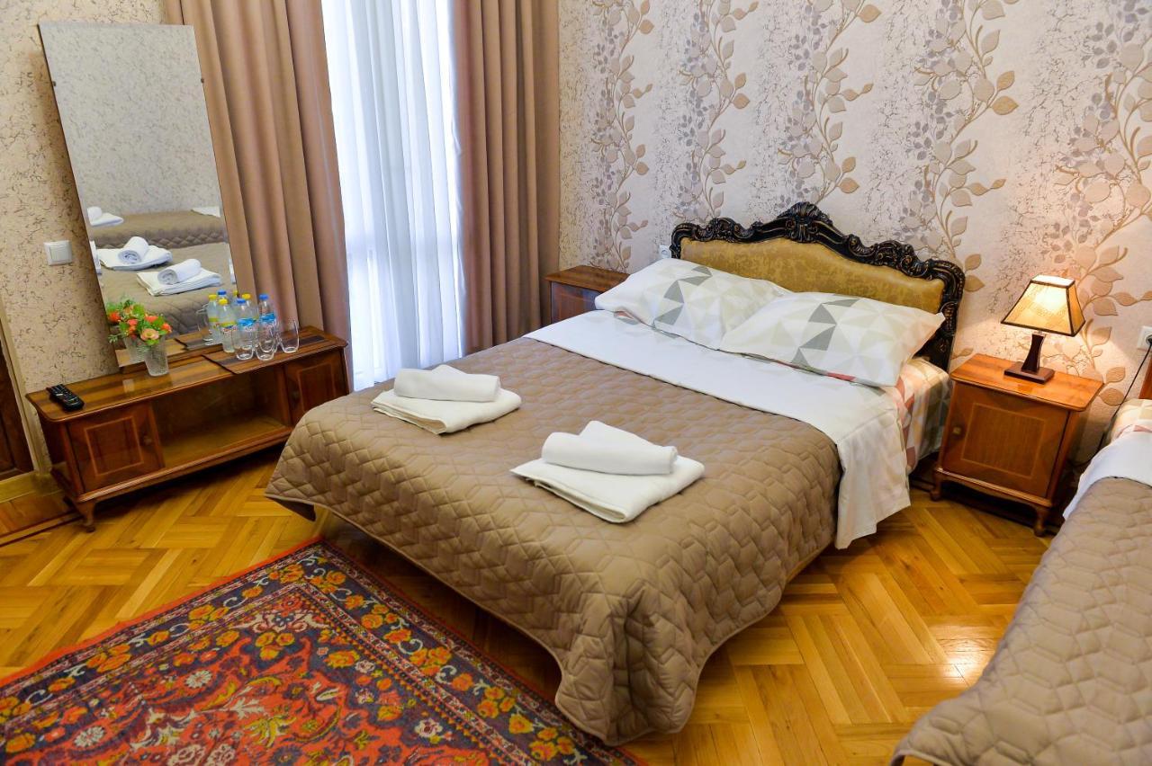 Gold Guest House 쿠타이시 외부 사진